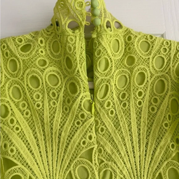 Lace ruffled mini dress - neon Lime Green - Picture 4 of 6